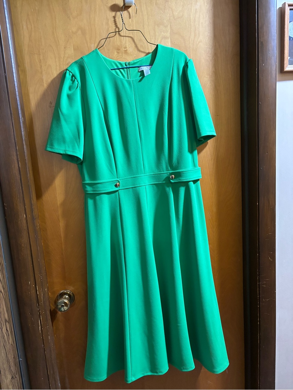 London Times Emerald Green Short-Sleeve Midi Fit-and-Flare Dress
